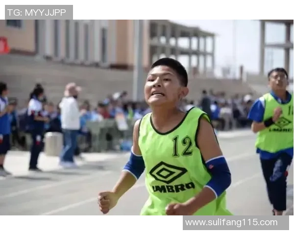 超清头像足球明星女生的魅力与风采展现，尽显青春活力与运动激情