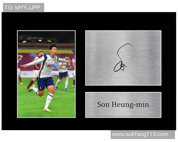 足球明星C罗的签字消息引发热议究竟是否已完成签约过程